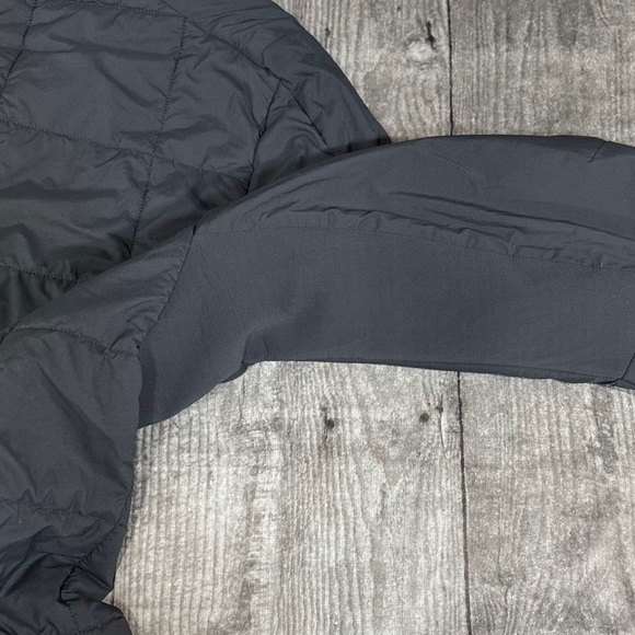 Lululemon The Quilt Back Shacket in Black [9025 - Picture 5 of 10